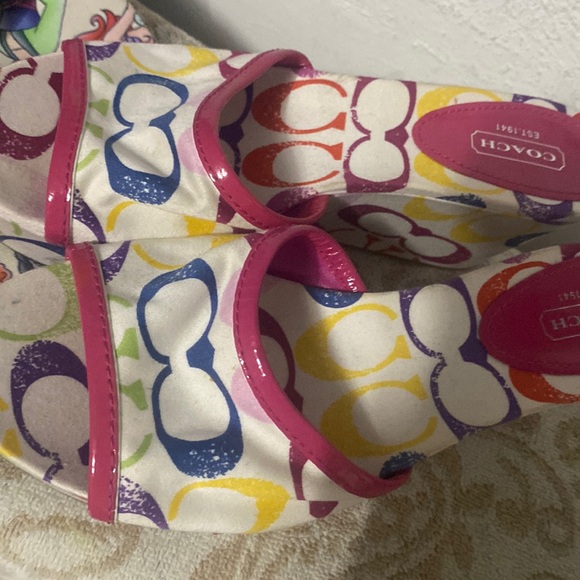 Coach wedge👡7.5+Zip Wallet🔑⛓+Loungefly/Disney👑Princess bag💕 - Picture 12 of 17